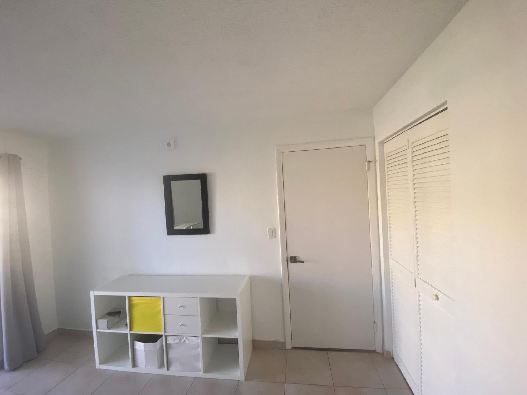 Le Frontenac Villa Sunny Isles Beach Exterior photo